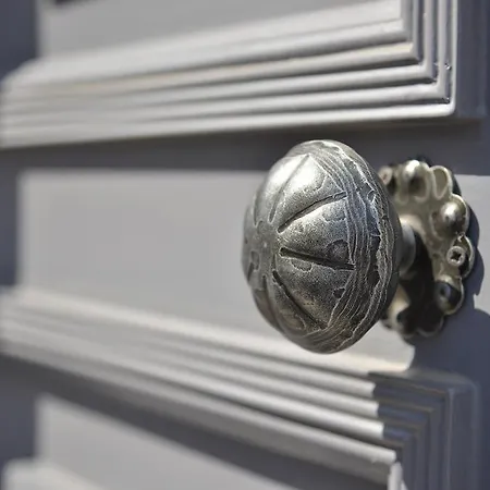 酒店 Lokal Boutique 拉纳卡