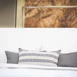 Lokàl Boutique 3*