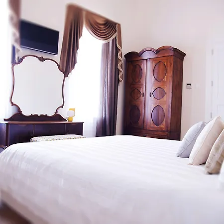 Lokàl Boutique 3*