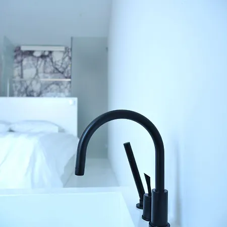 Отель Lokal Boutique 3*
