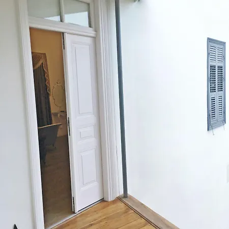 Lokal Boutique Отель 3*