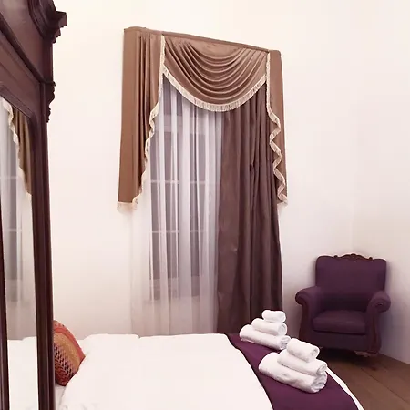 Lokàl Boutique